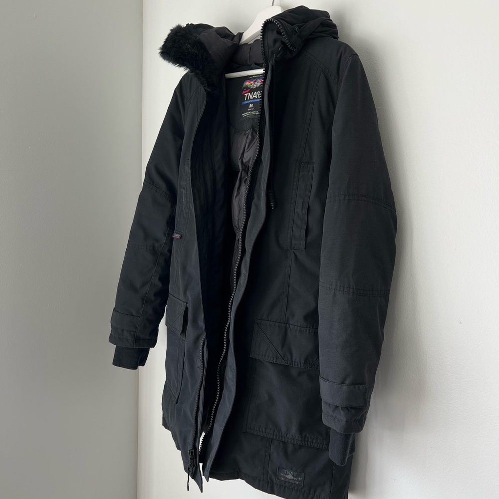 Aritzia’s Tna Bancroft Parka (Warmest Parka Ever)